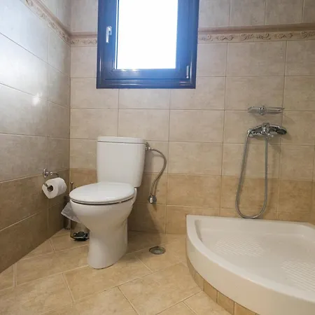 Avgerinos ηome Breakfast Basket Complimentary