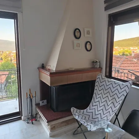 Avgerinos ηome Breakfast Basket Complimentary